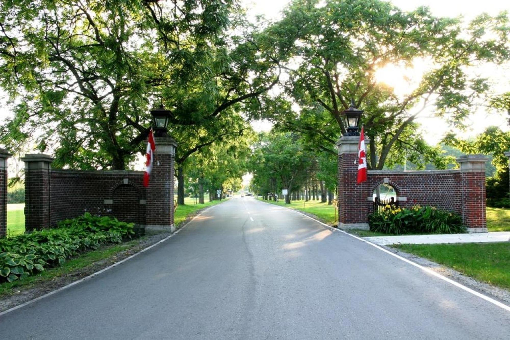 Residence & Conference Centre - Кинг Сити Экстерьер фото